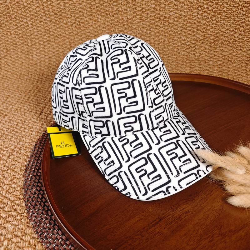 Fendi cap dx55